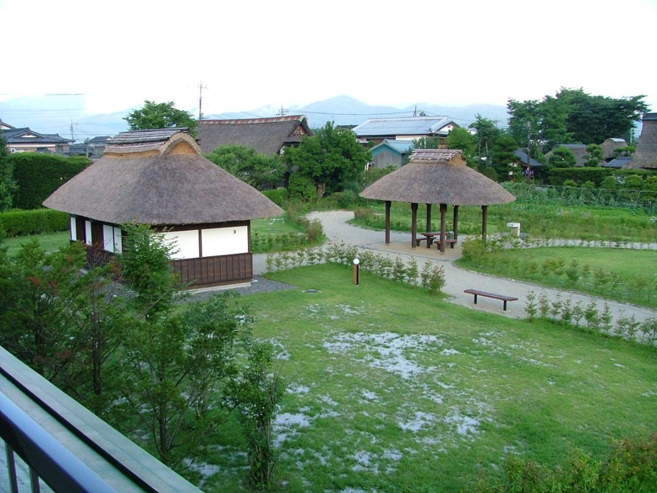 Lake Oshino Exteriér fotografie